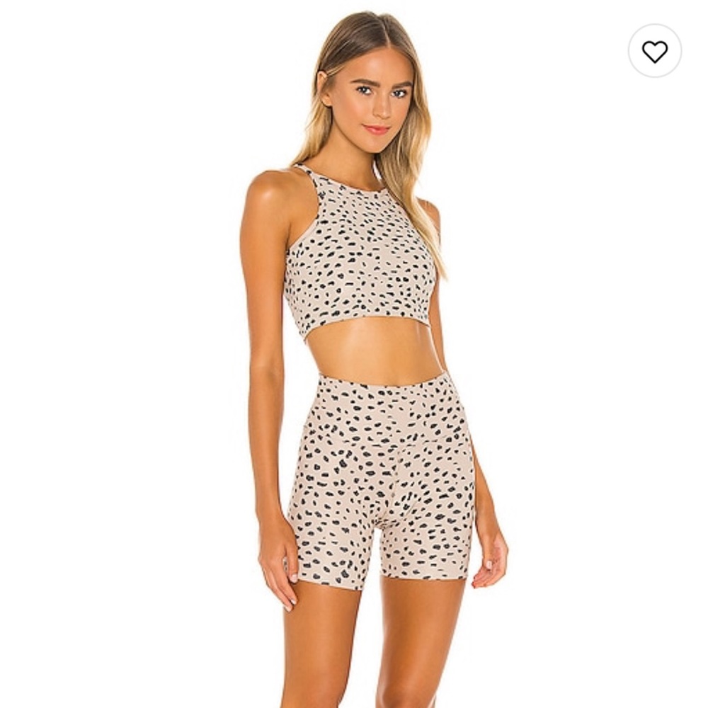 NWOT Beach riot anna crop bra tank in taupe spot